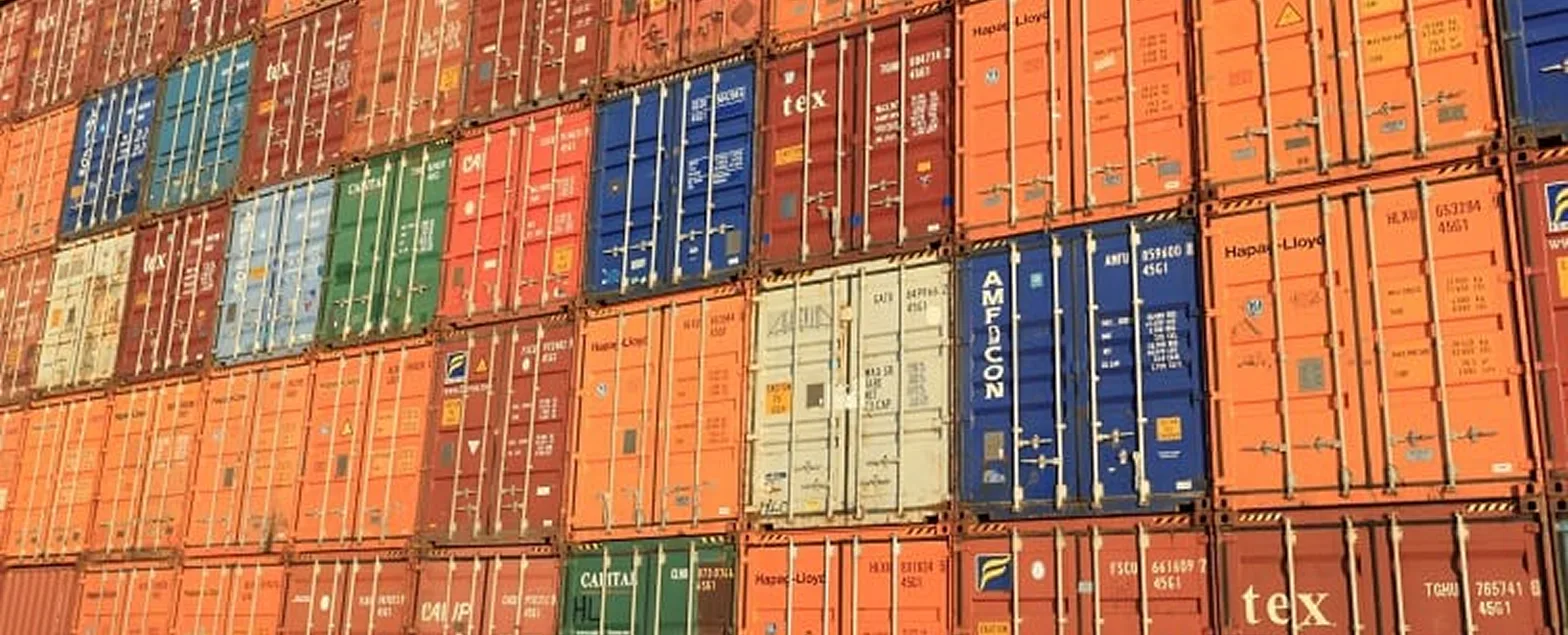 Container ships backed up at California port
